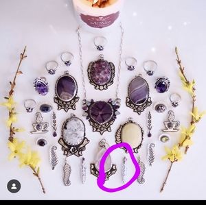 Ariana Victoria Rose 2020 lavender pendant with light purple rose cut amethyst